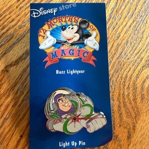 Disney Buzz Lightyear Light Up Pin